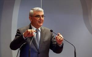 Τσακλόγλου για επαγγελματική ασφάλιση: Μετάβαση σε μία ενιαία εποπτική δομή