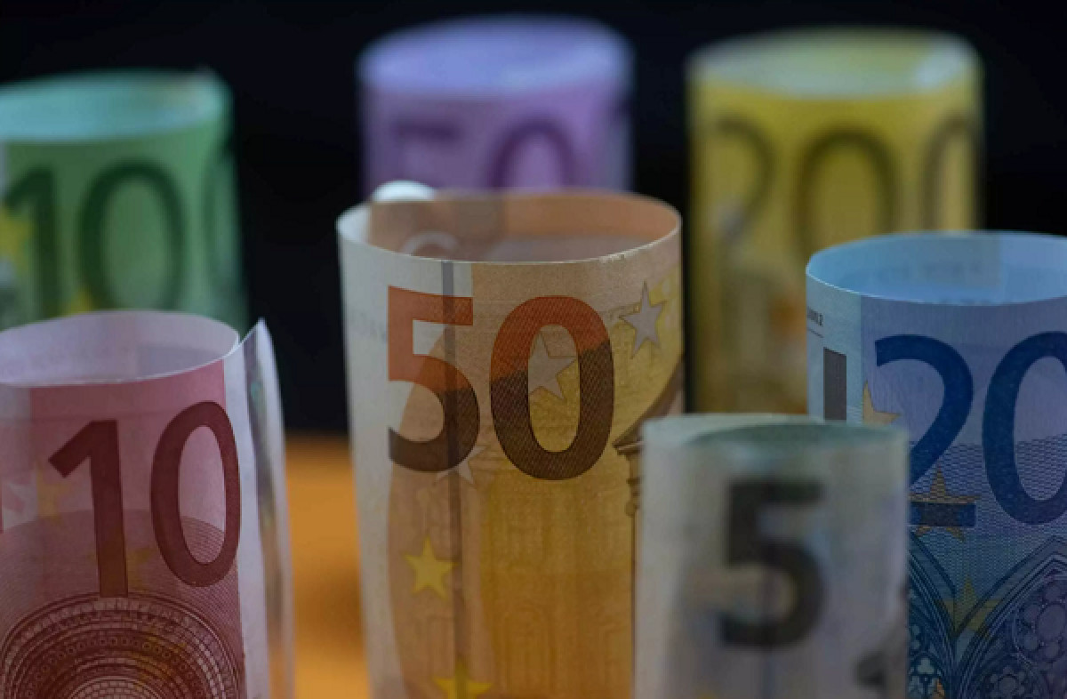 Παράταση στις επιχορηγήσεις επιχειρήσεων που επλήγησαν από πανδημία- φυσικές καταστροφές