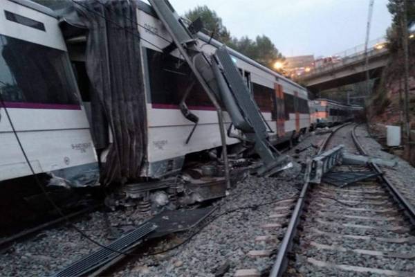 Βαρκελώνη: Ένας νεκρός σε εκτροχιασμό τρένου