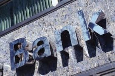 "Mην κλείσετε τo βιβλίo για να μπούμε κι εμείς", έλεγαν ξένοι διαχειριστές για την αύξηση κεφαλαίου της Πειραιώς - Μεγάλη ζήτηση - Επιτυχής η αμκ της Alpha - Οι ομοιότητες και οι διαφορές - Τα σχόλια της αγοράς