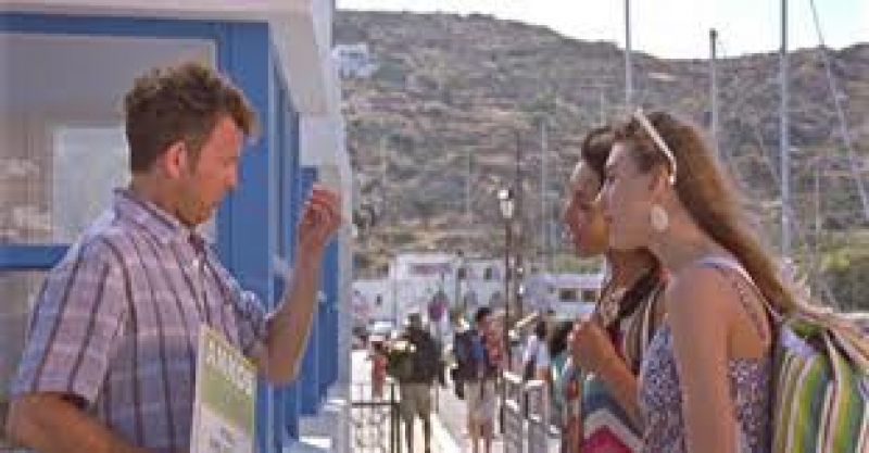 Κράτησε ο τουρισμός - Στα 10 δισ. ευρώ τα έσοδα από 10,5 δισ. ευρώ πέρσι