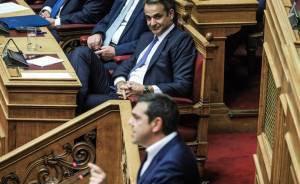 Συνέχεια με ανακοινώσεις στην κοινοβουλευτική κόντρα Μητσοτάκη- Τσίπρα