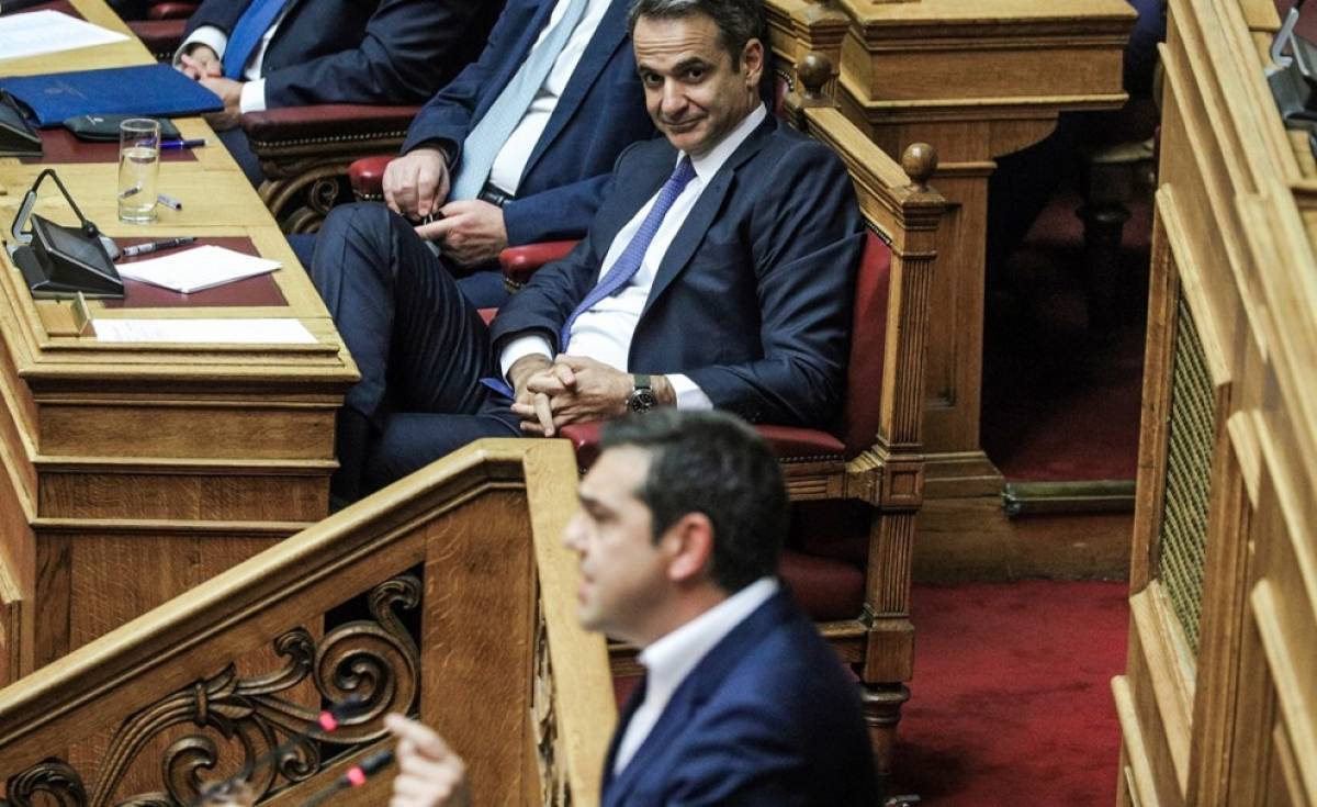 Συνέχεια με ανακοινώσεις στην κοινοβουλευτική κόντρα Μητσοτάκη- Τσίπρα