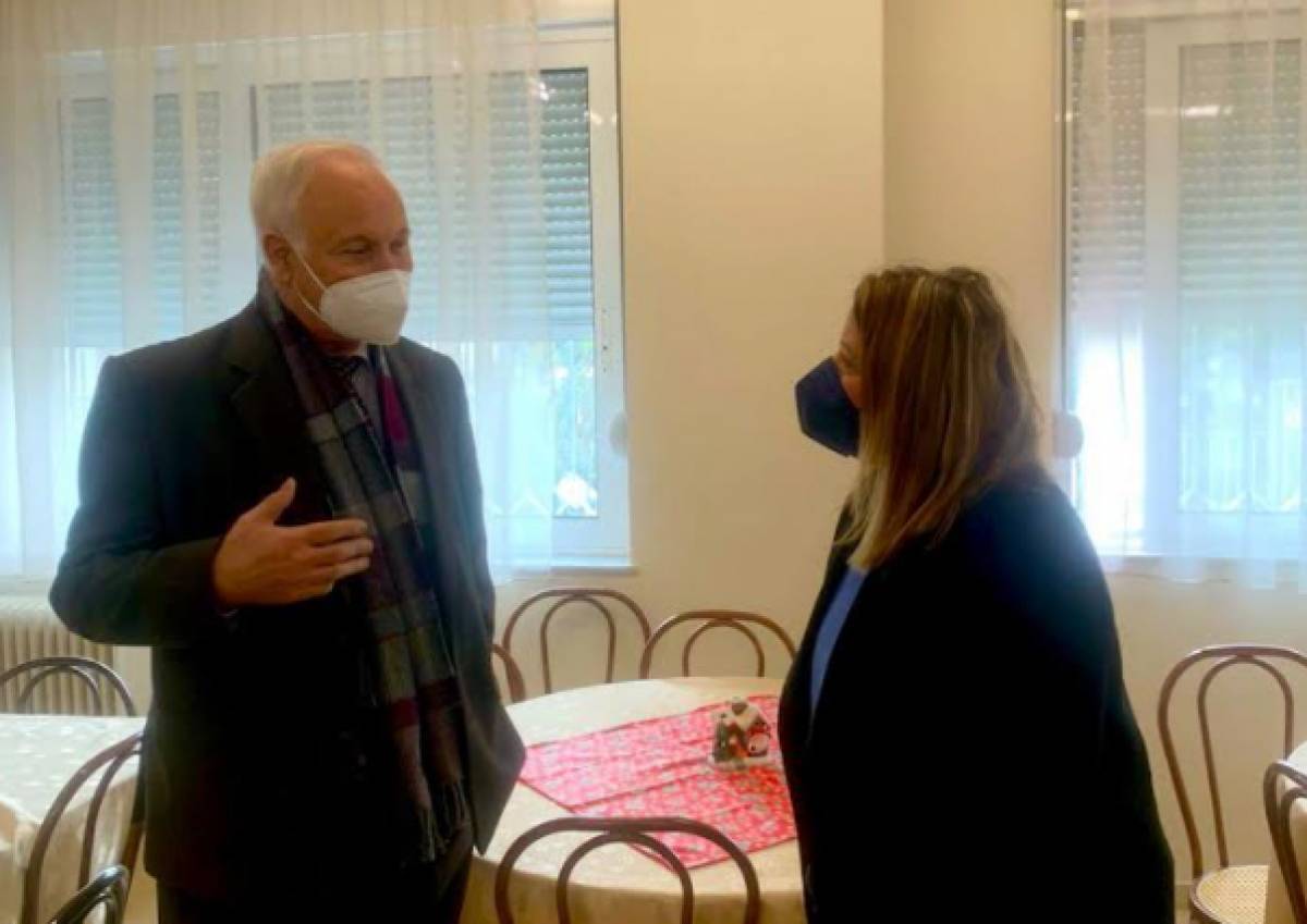 Συρεγγέλα: Δίπλα στις γυναίκες που παραμελούνται ή κακοποιούνται