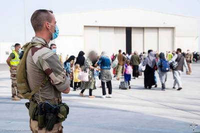 Γαλλία-Αφγανιστάν: Χρειάζεται περισσότερος χρόνος για απομακρύνσεις Αφγανών και ξένων πολιτών