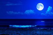 Απόψε το φεγγάρι θα είναι... "μπλε" (video)