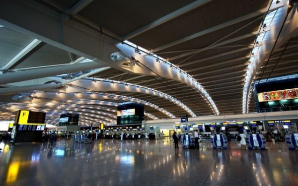 Λονδίνο: Κλειστό το αεροδρόμιο λόγω βόμβας… του Β&#039; Παγκοσμίου