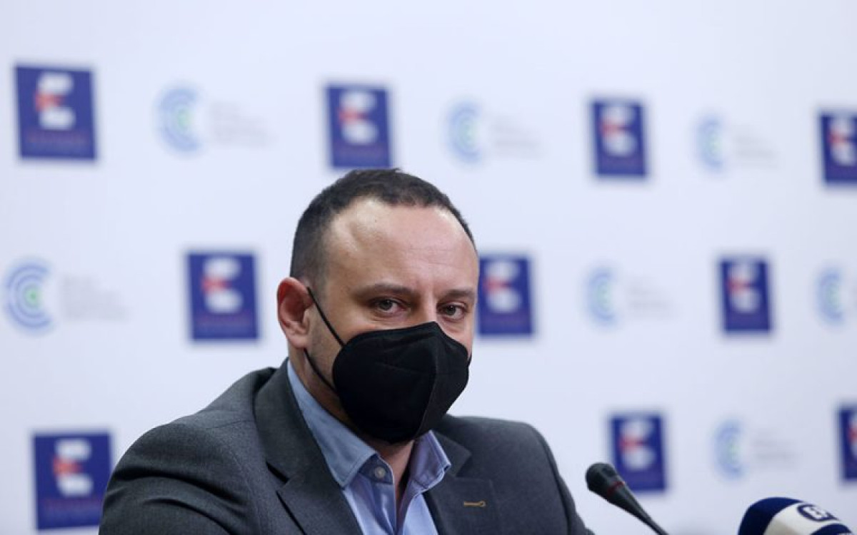 Μαγιορκίνης: Δεν υπάρχει ιδιαίτερη πίεση για να επιστρέψουν οι μάσκες
