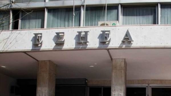Η ΕΣΗΕΑ προτρέπει όλους τους δημοσιογράφους να εμβολιαστούν