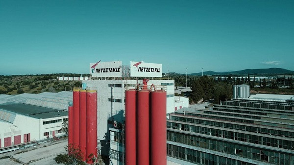 Άλλαξε «χέρια» το ιστορικό εργοστάσιο της Πετζετάκις στη Θήβα