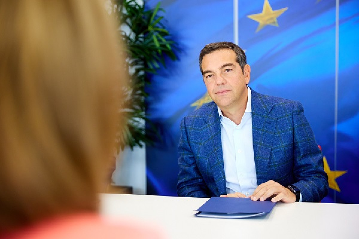 Οι ξεχωριστές ευχές Τσίπρα με έμφαση στη νέα γενιά