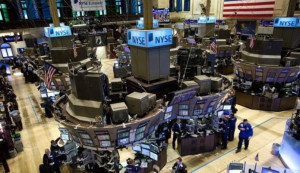 Σε υψηλό (σχεδόν) δύο ετών η Wall Street