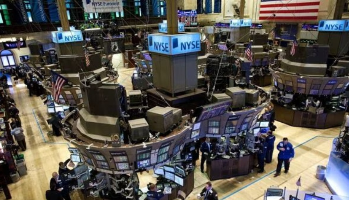 Σε υψηλό (σχεδόν) δύο ετών η Wall Street