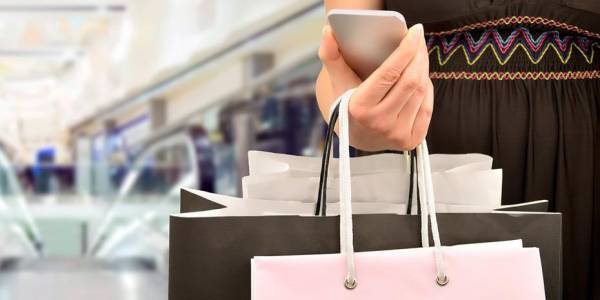 Πτώση των λιανικών πωλήσεων 0,4% στην Ευρωζώνη τον Απρίλιο
