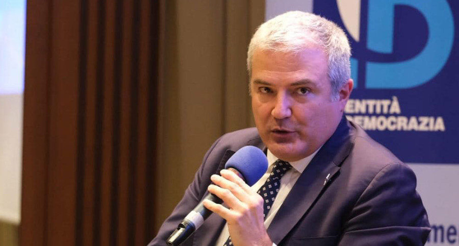 «Περιστρεφόμενες πόρτες»: Δημόσια πρόσωπα διορίζονται σε εταιρίες που ήλεγχαν
