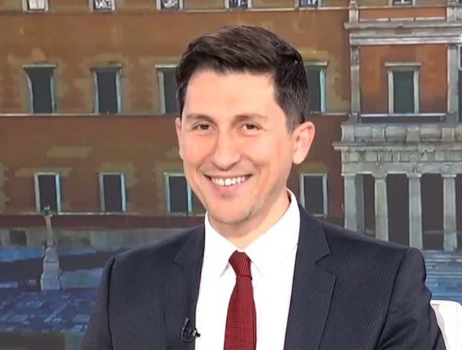 Χρηστίδης: Γιατί δεν προχωρά ο Μητσοτάκης σε ανασχηματισμό βάζοντας μόνο εξωκοινοβουλευτικούς υπουργούς;