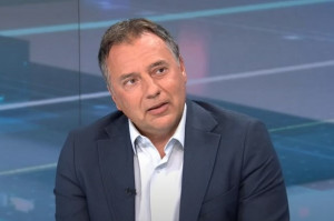 «Καμπανάκι» Πελαγίδη για περαιτέρω πτώση ΑΕΠ και αναθέρμανση πληθωρισμού