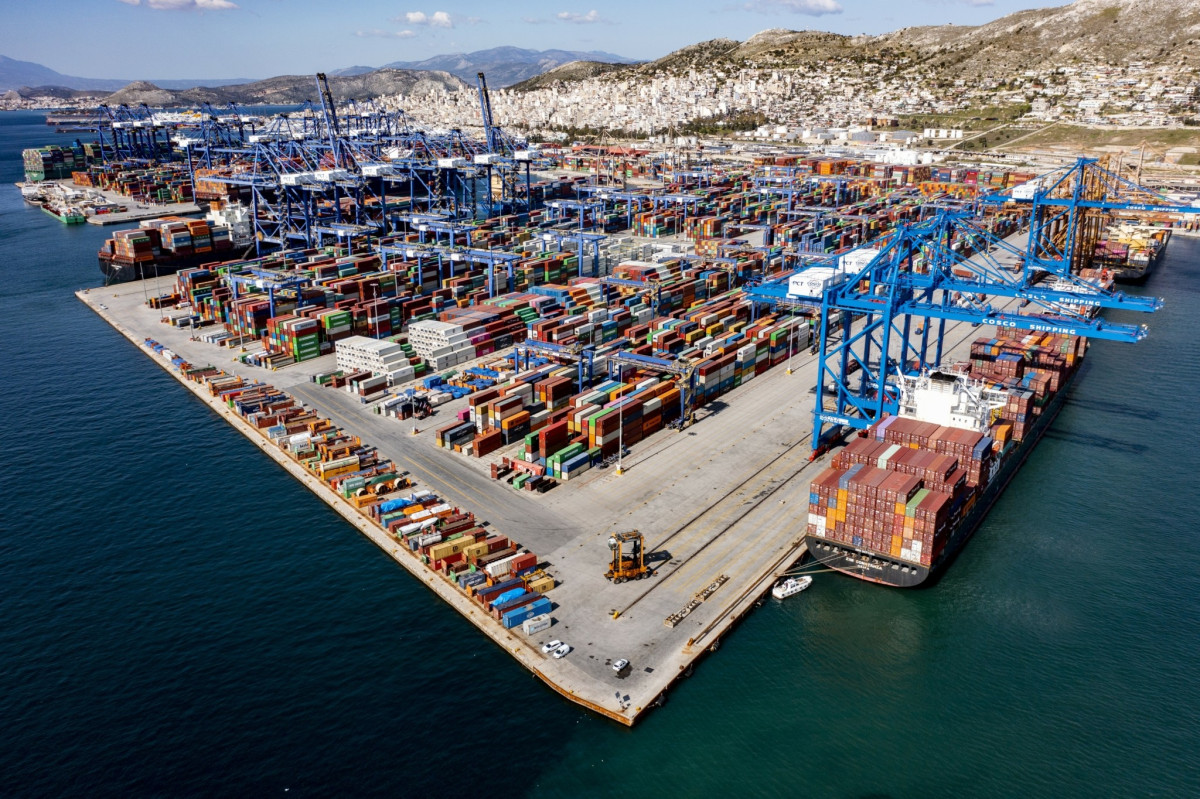 COSCO: Δέσμευση για σταθερή κάλυψη παρά τα νέα αμερικανικά τέλη