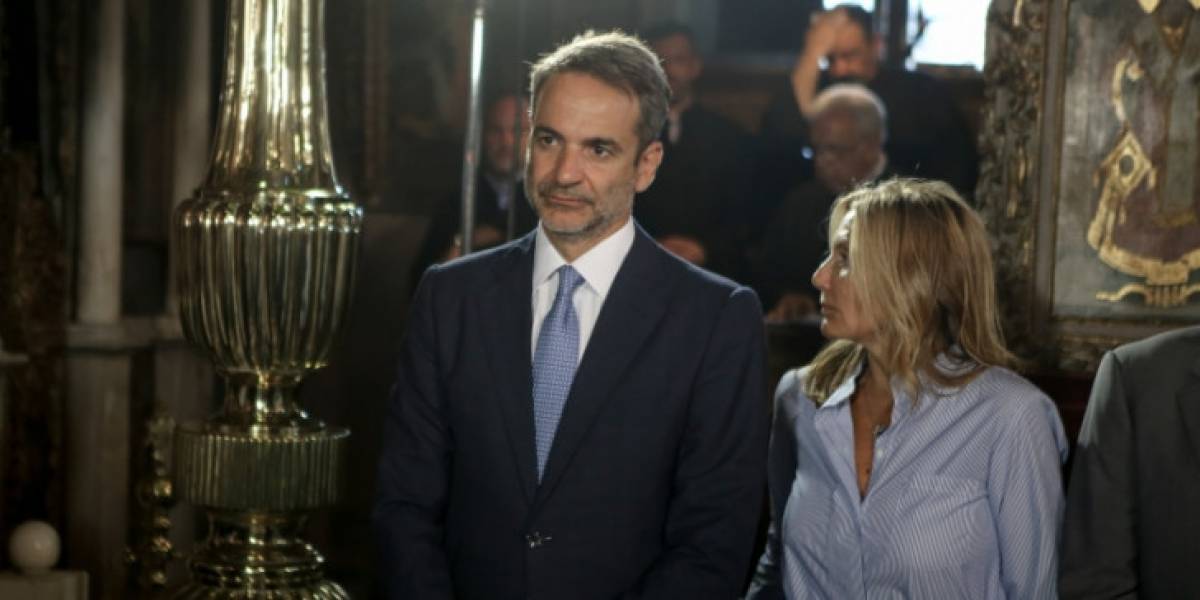 Μητσοτάκης: Είμαστε δίπλα στους πολίτες που δοκιμάζονται από τις φωτιές