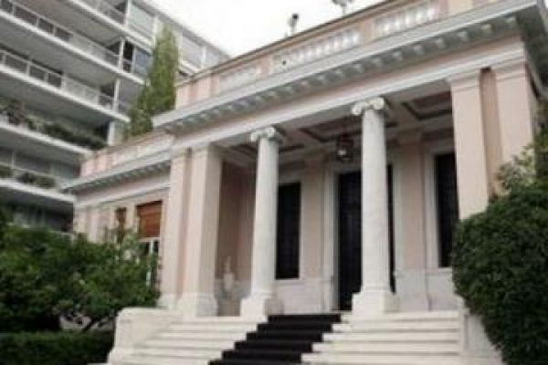 Μετρούν κουκιά και σταθμίζουν σενάρια εκλογών στο Μαξίμου