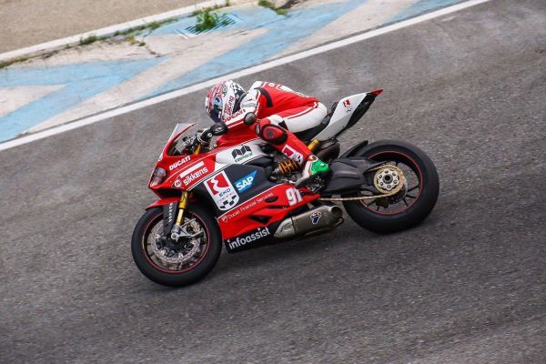 Η KOSMOCAR-EKO DUCATI TEAM έτοιμη για το ΠΠΤ2016