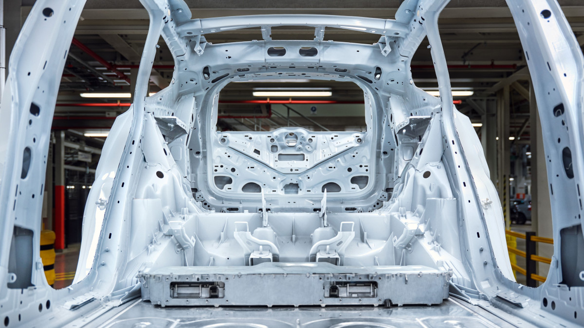Το νέο Volvo EX60: αυτονομία 810 χλμ, η μεγαλύτερη στην κατηγορία του