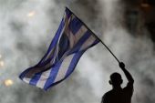 Τα μάτια όλων στην Ελλάδα