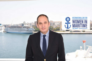 Πλακιωτάκης: Πιο έντονο από ποτέ το άρωμα γυναίκας στη ναυτιλία