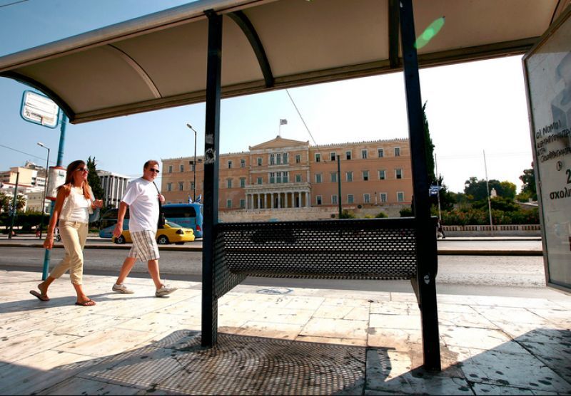 Παροχές Σπίρτζη ενόψει δημοψηφίσματος και στο βάθος αυξήσεις εισιτηρίων