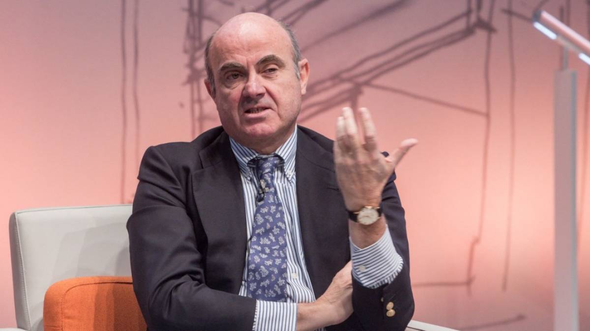 Ντε Γκίντος: Οι μεταρρυθμίσεις πιο σημαντικές από τη νομισματική πολιτική
