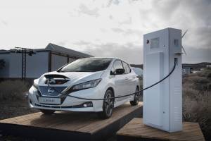 Η Nissan ενημερώνει για τα EVs με εκπαιδευτική σειρά