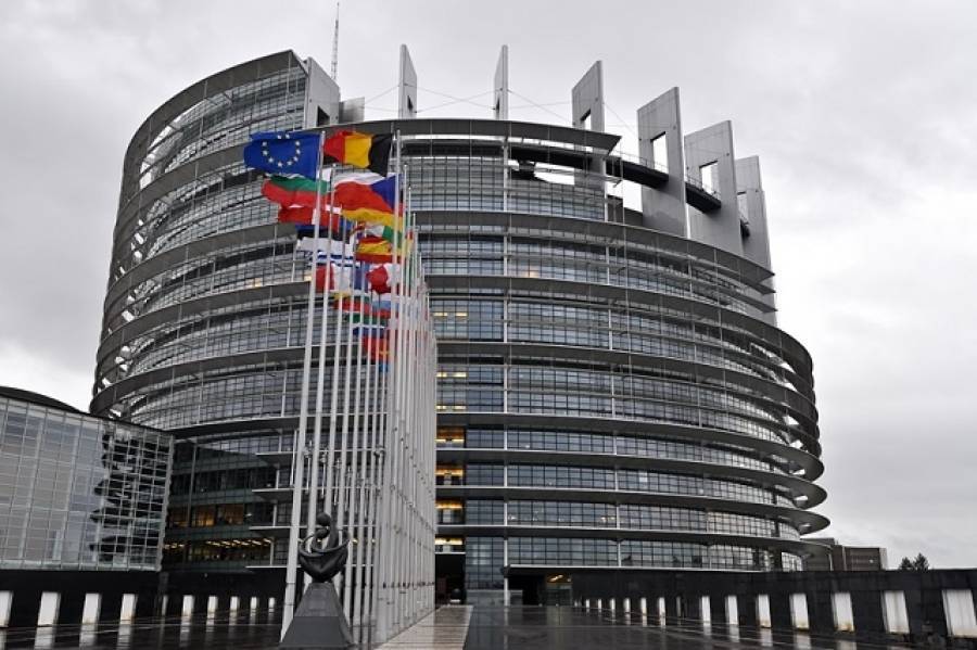 Ευρωκοινοβούλιο: Ενόψει ευρωεκλογών «βλέπει» παντού εχθρούς!