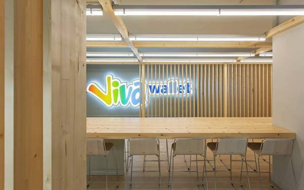 Η Viva Wallet γίνεται τράπεζα
