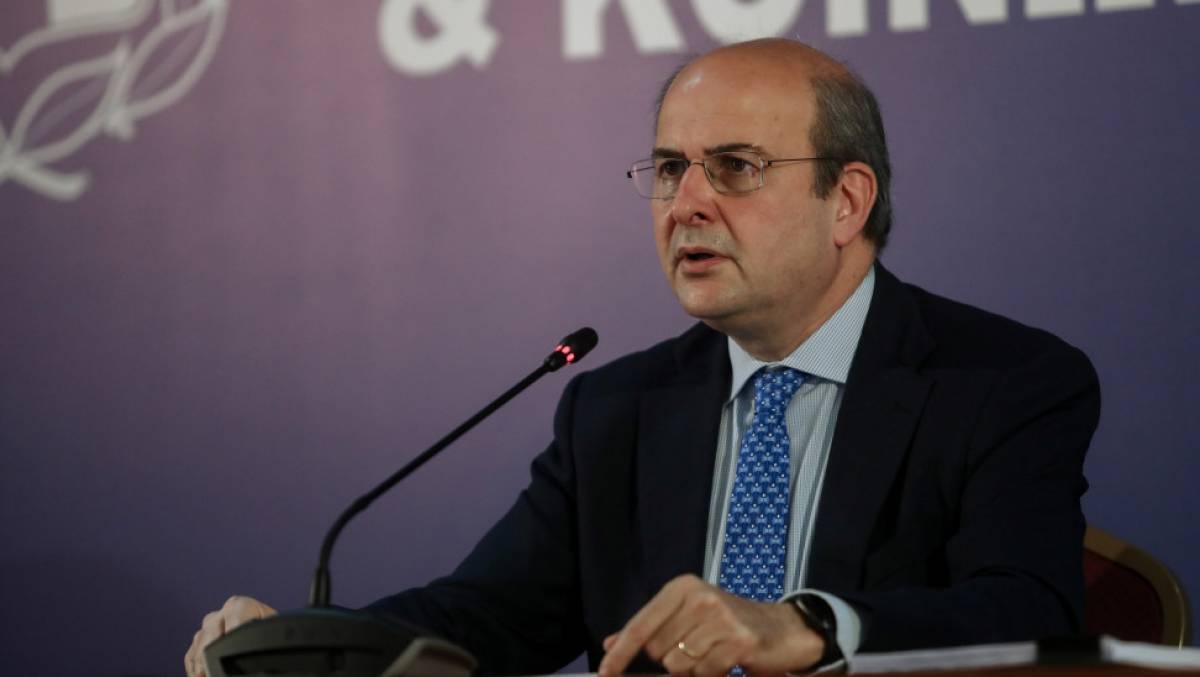 Χατζηδάκης: Οι υπερωρίες μεγιστοποιούνται στις 150 ώρες