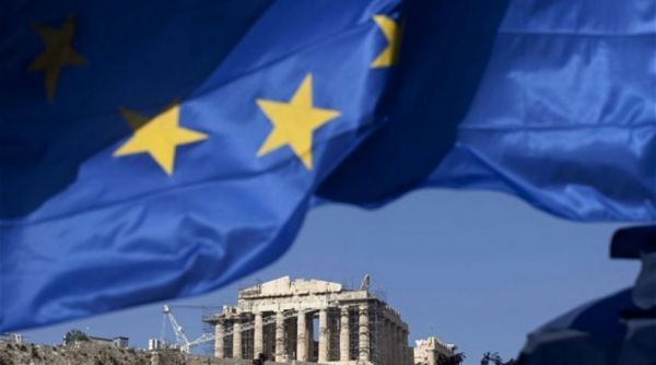 Die Zeit: Σχέδιο για παραμονή της Ελλάδας στο ευρώ μετά από χρεοκοπία