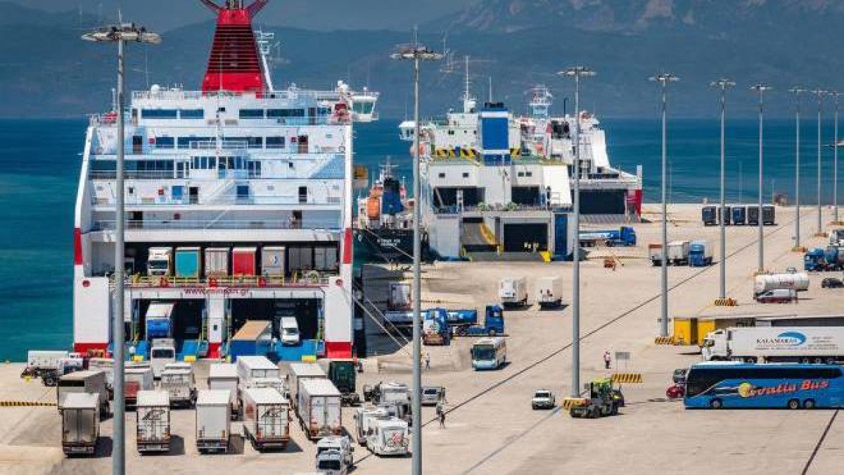Σκληρή ανακοίνωση ΣΕΕΝ για την απεργία στο λιμάνι της Πάτρας