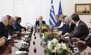 Σαρμάς: Να εξασφαλίσουμε λειτουργικότητα του κράτους και διαχείριση κινδύνων
