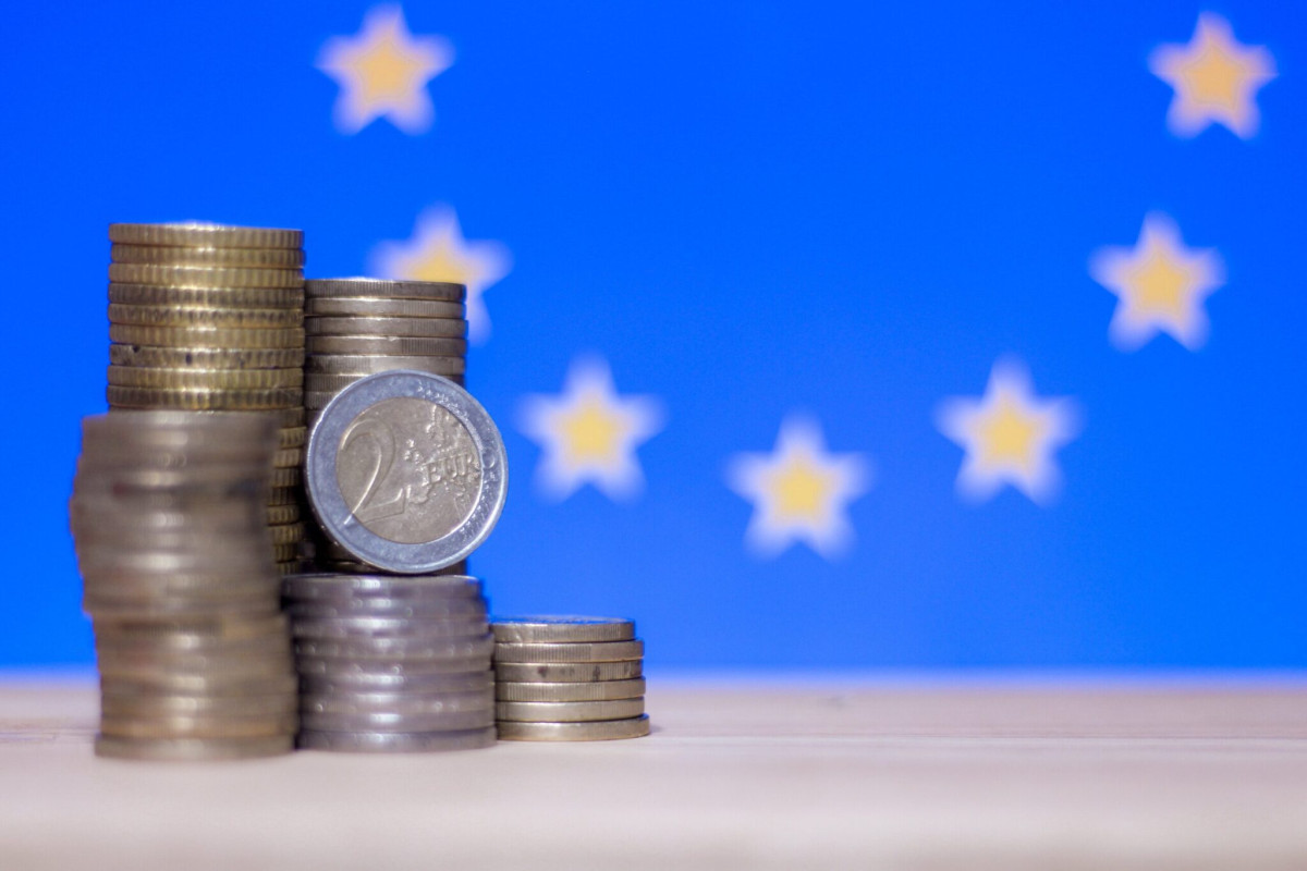Κομισιόν: Στο 1,3% η ανάπτυξη της ευρωζώνης το 2025 – Πληθωρισμός κοντά στο 2%
