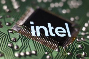 Οι ΗΠΑ ενισχύουν την Intel με 20 δισ. δολάρια
