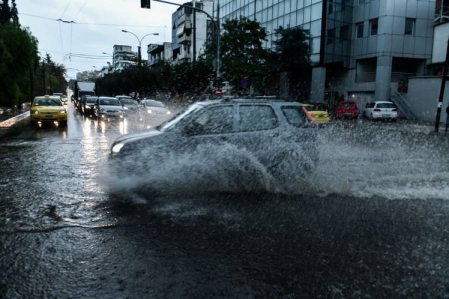 Κλειστό λόγω συσσώρευσης υδάτων τμήμα της Κηφισίας