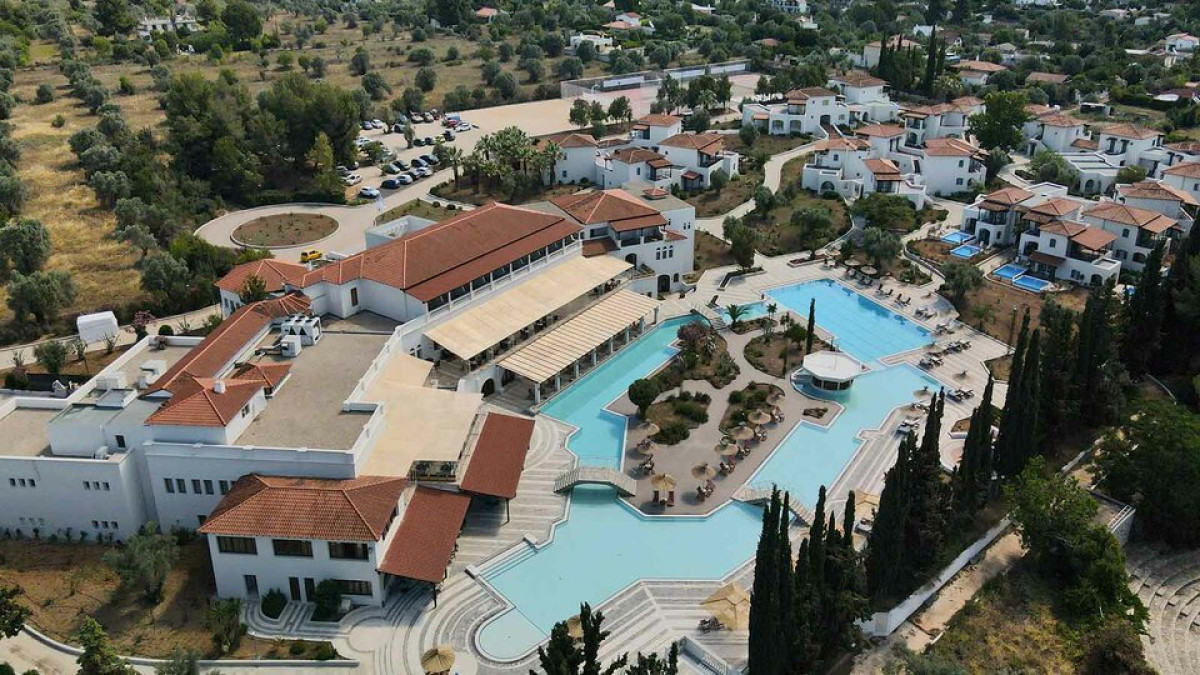 Zeus International Hotels &amp; Resorts: Αποκτά το Eretria Hotel &amp; Spa Resort
