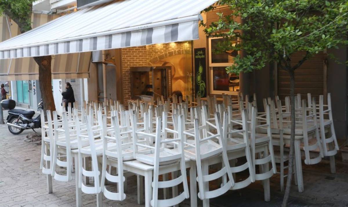 Μείωση τζίρου 74% στα καταλύματα και 57% στην εστίαση τον Ιανουάριο