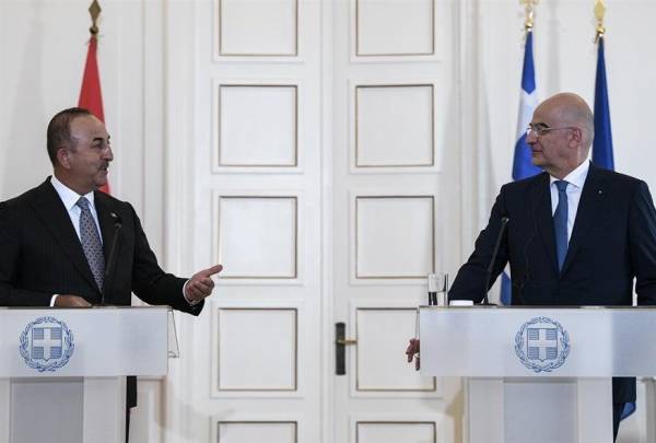 Τσαβούσογλου για Δένδια: Μοναδικό του χόμπι η δυσφήμιση της Τουρκίας