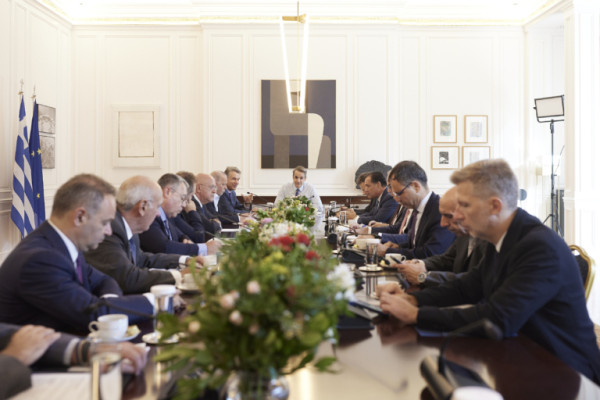 ΣΕΒ: Προτείνει 7+1 τομές για να ανέβει κατηγορία η Ελλάδα