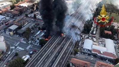 Η στιγμή της έκρηξης στην Μπολόνια (video)