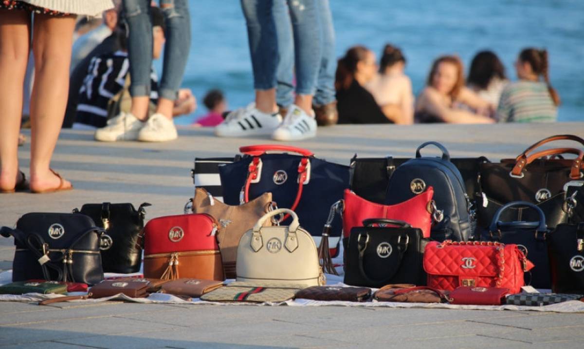 «Χτύπημα» κατά του παρεμπορίου σε Γρεβενά και Παραμυθιά Θεσπρωτίας