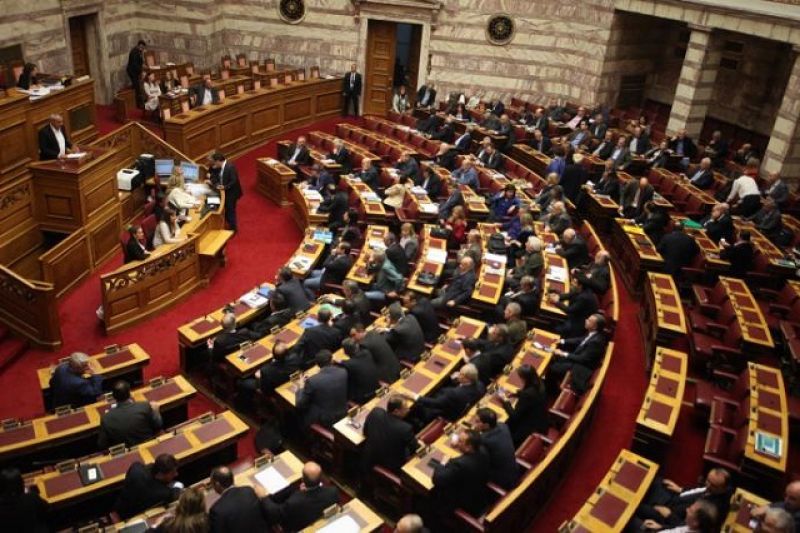 «Πύρρειος» νίκη ΣΥΡΙΖΑ για τον εκλογικό-Δεν πέρασε η απλή αναλογική