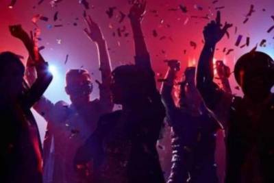 Πρόστιμο 50.000 ευρώ σε 46χρονη για κορονοπάρτι στη Θεσσαλονίκη