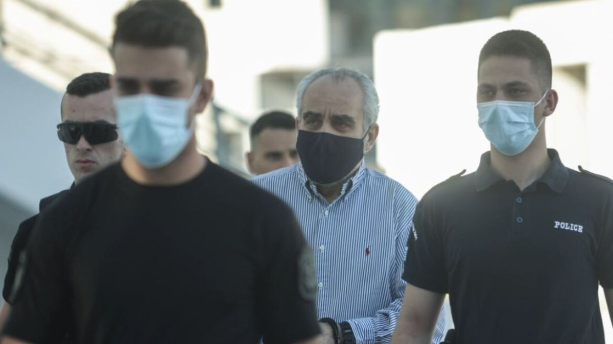 Την ενοχή του ψευτογιατρού για έξι ανθρωποκτονίες ζήτησε ο εισαγγελέας
