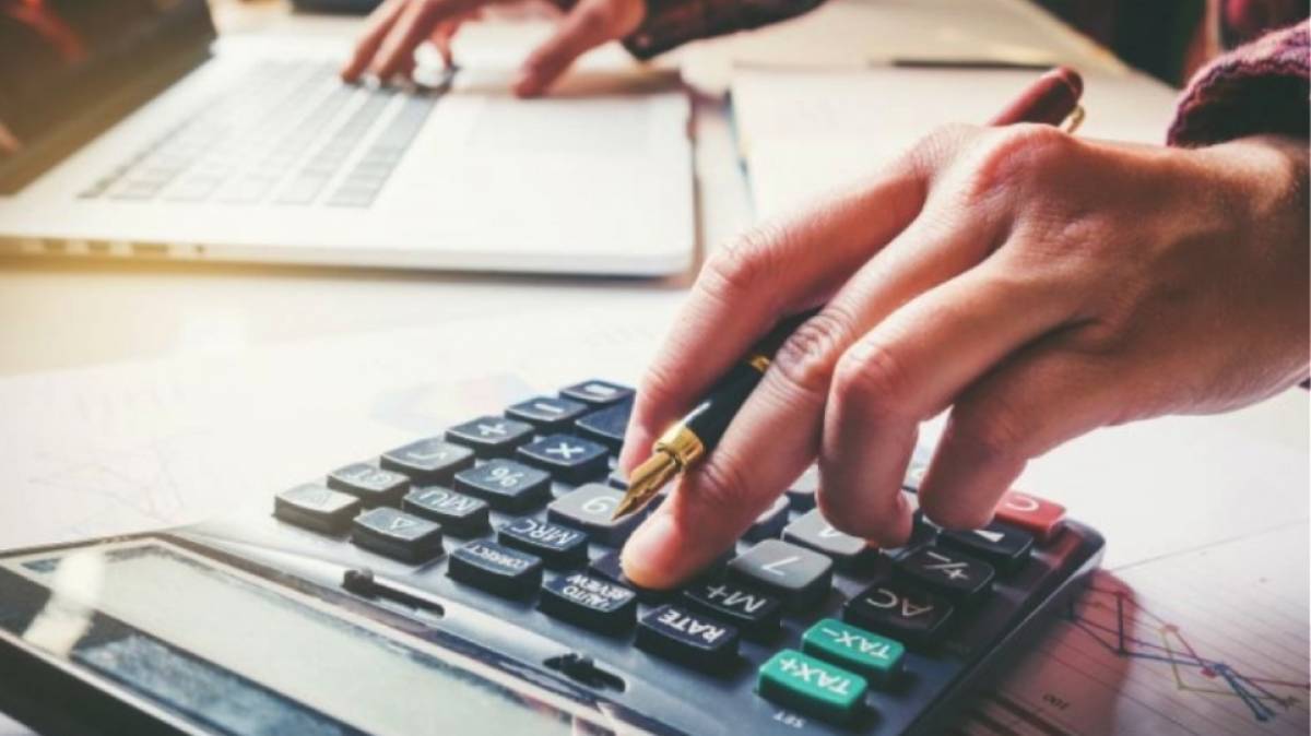 Όλο και περισσότεροι φορολογούμενοι εντάσσονται στις 120 δόσεις